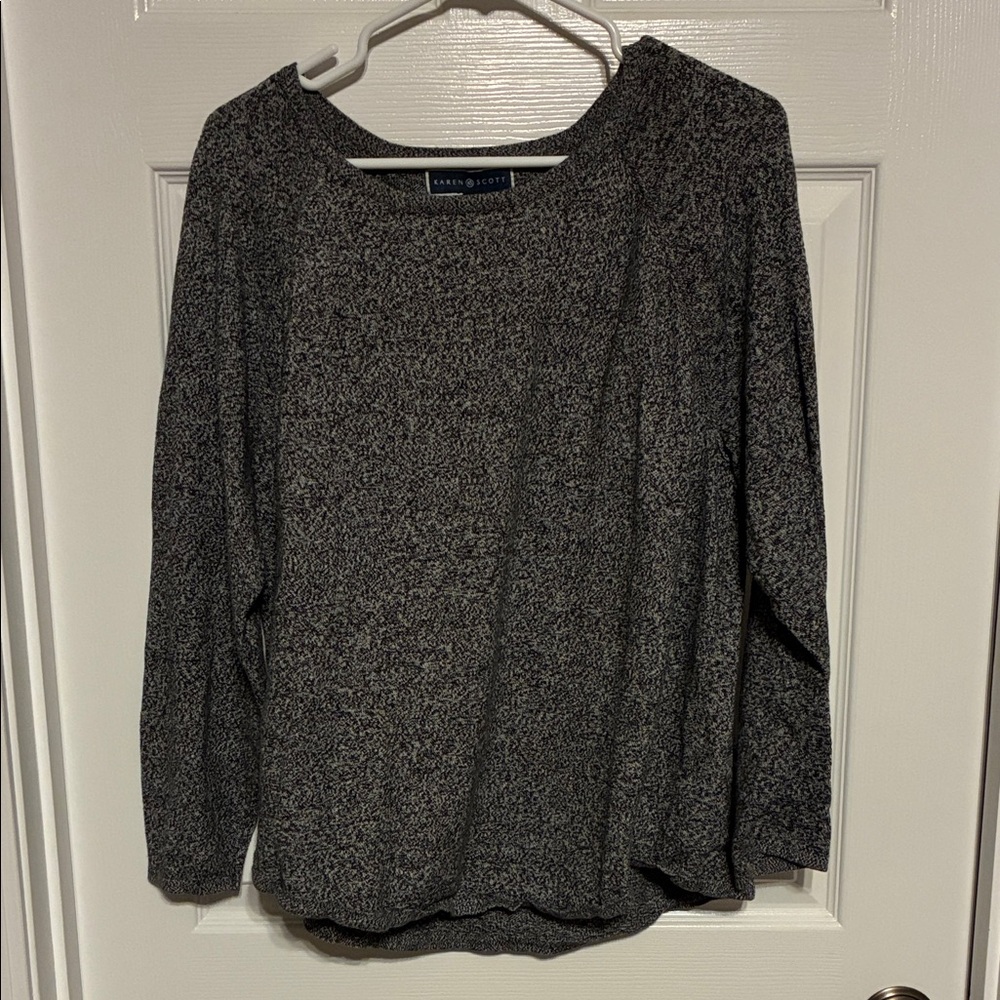 Karen Scott Black and White Knit Top